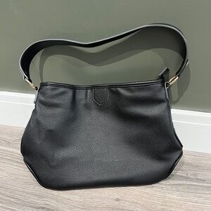 Elegant Black Leather Shoulder Bag